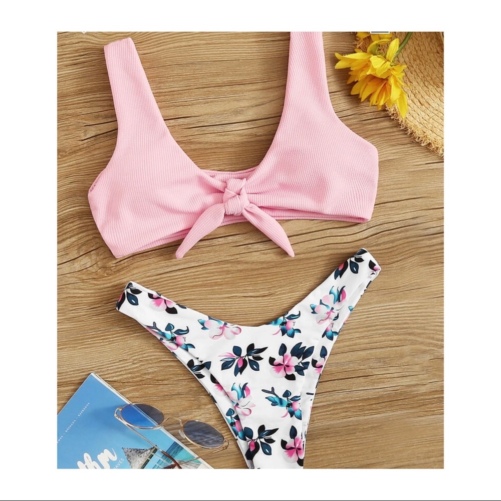 Knot Ribbed Bikini Top
